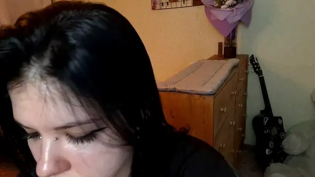 MiaTemptress online show from April 2026 06:10:01 PM