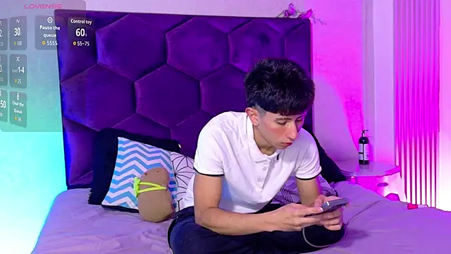 AndyJustgame  online show from April 2026 05:10:02 AM