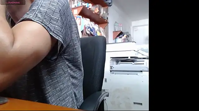 jhosuamoore online show from March 2026 06:57:01 PM