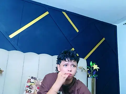 NikiEvanz online show from April 2026 07:21:02 AM