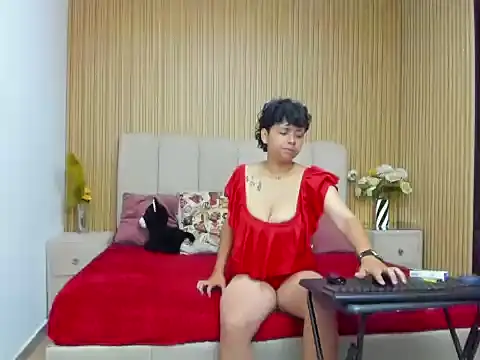 NikiEvanz online show from April 2026 03:18:02 PM