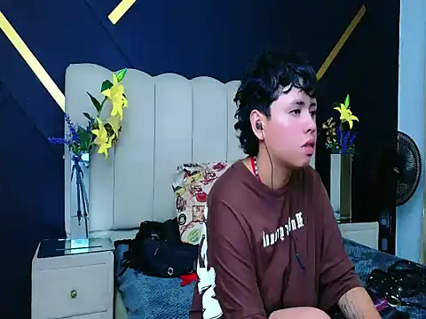 NikiEvanz online show from March 2026 02:13:01 AM