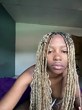 blackkPetitte online show from April 2026 01:46:01 PM