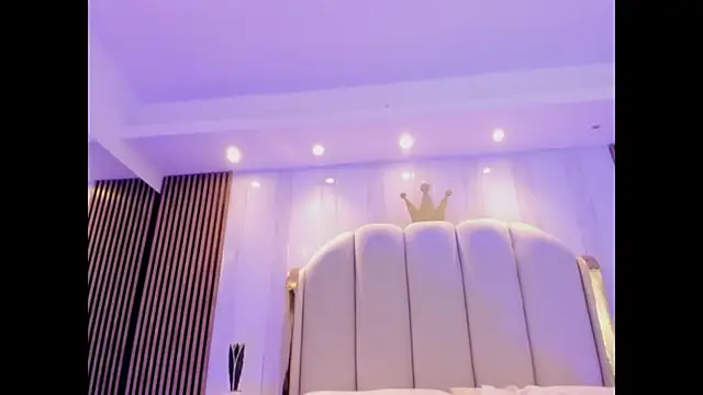 cintya evans online show from April 2026 07:54:01 PM