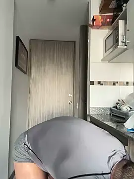 Axel Dominus online show from April 2026 08:04:01 PM