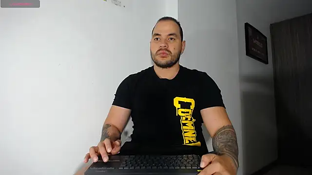 Snapshot of Axel_Dominus chatting on June 2026 10:01:01 AM Axel Dominus online show from June 2026 10:01:01 AM