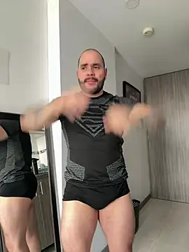 Axel Dominus online show from April 2026 07:09:01 PM