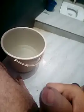 desilund0230 online show from March 2026 06:24:02 AM