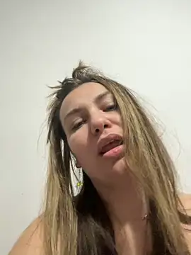 SweetCurvess online show from March 2026 10:32:01 PM