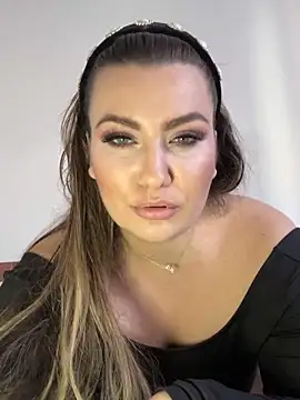 SweetCurvess online show from March 2026 12:33:02 PM