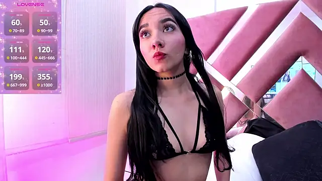 Zoe Evaanss  online show from July 2026 07:47:02 PM