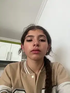 LINDA EF online show from April 2026 12:29:01 PM