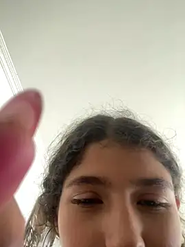 LINDA EF online show from March 2026 01:57:01 PM