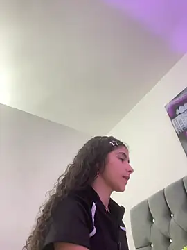 LINDA EF online show from April 2026 12:57:01 PM