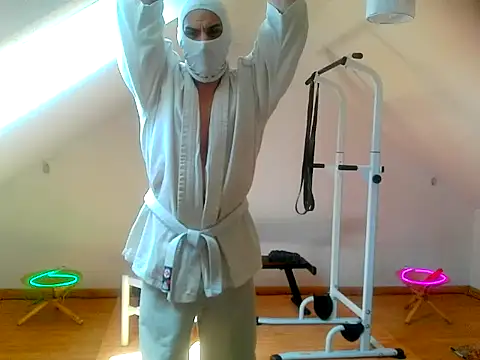 Snapshot of NinjaLaser chatting on April 2026 12:30:01 PM NinjaLaser online show from April 2026 12:30:01 PM