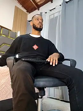 Oliver bigblack cock online show from April 2026 06:21:01 PM