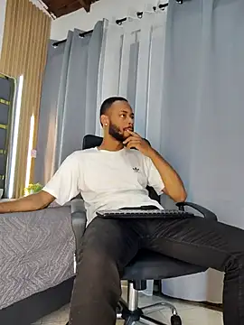 Oliver bigblack cock online show from April 2026 07:42:02 PM