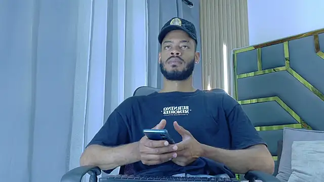 Oliver bigblack cock online show from March 2026 05:36:01 PM