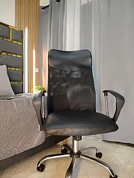 Oliver bigblack cock online show from April 2026 06:04:02 PM