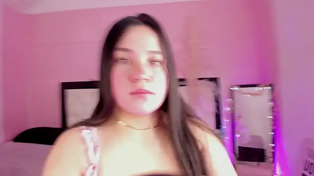 Julieth Caandy online show from June 2026 12:16:02 PM