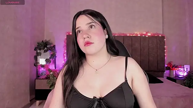 Julieth Caandy online show from July 2026 08:06:01 PM
