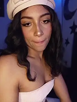 KattyBerryX online show from July 2026 08:41:01 PM