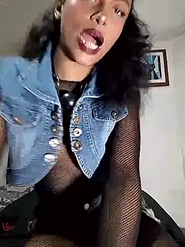 KattyBerryX online show from April 2026 08:25:02 PM