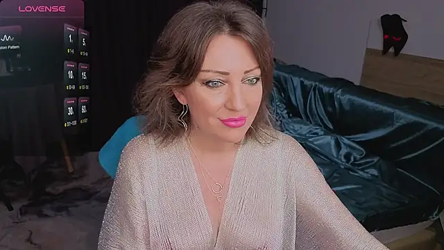 Sirena Fly online show from May 2026 09:45:01 PM