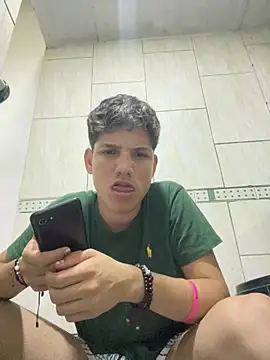 Theus26  online show from April 2026 08:54:01 PM