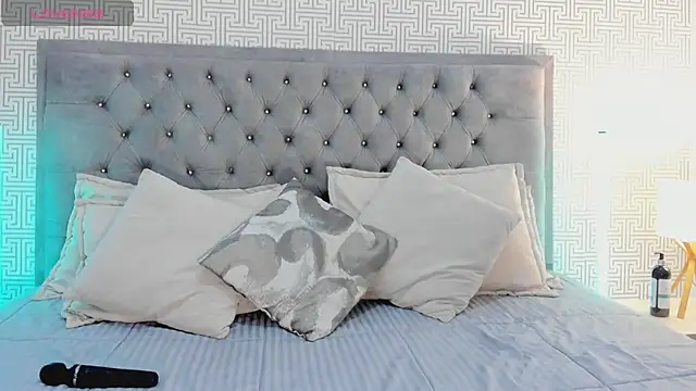 Alexa Wiild online show from April 2026 03:40:02 AM