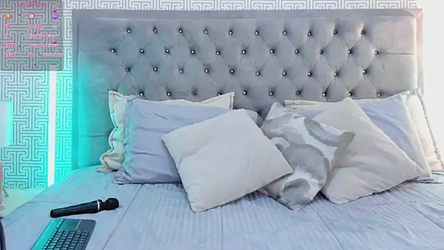 Alexa Wiild online show from May 2026 03:48:02 AM