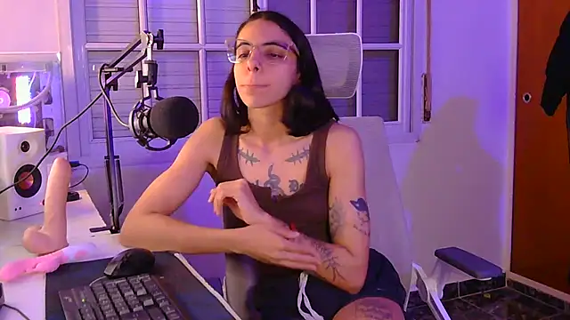 Poison Ivy 29 online show from April 2026 10:16:01 PM