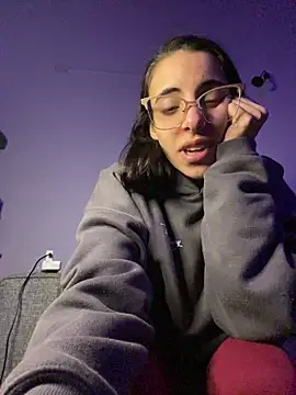 Snapshot of Poison_Ivy_29 chatting on June 2026 11:53:02 PM Poison Ivy 29 online show from June 2026 11:53:02 PM