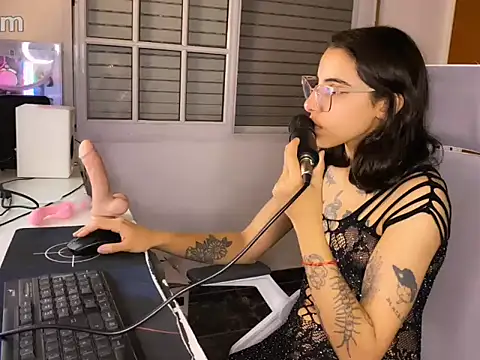 Poison Ivy 29 online show from March 2026 02:34:02 AM