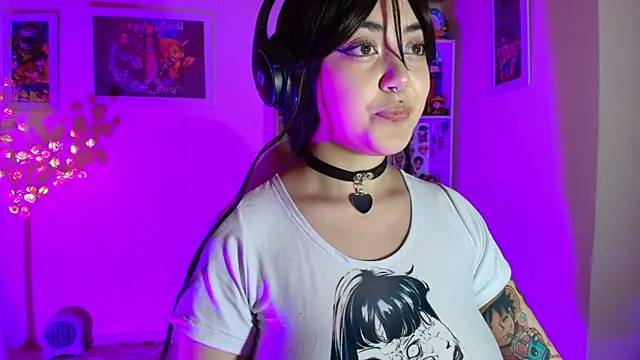 Snapshot of Nanachi_uwu chatting on May 2026 11:14:01 PM Nanachi uwu online show from May 2026 11:14:01 PM