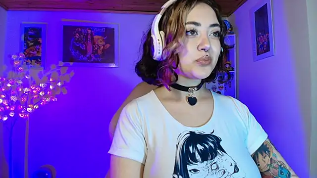 Snapshot of Nanachi_uwu chatting on May 2026 05:00:01 AM Nanachi uwu online show from May 2026 05:00:01 AM