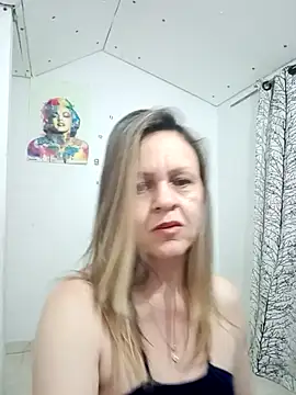 Snapshot of Liakan_3 chatting on April 2026 05:53:01 AM Liakan 3 online show from April 2026 05:53:01 AM