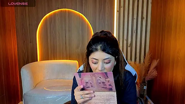 Lia queen tx online show from July 2026 03:24:02 AM