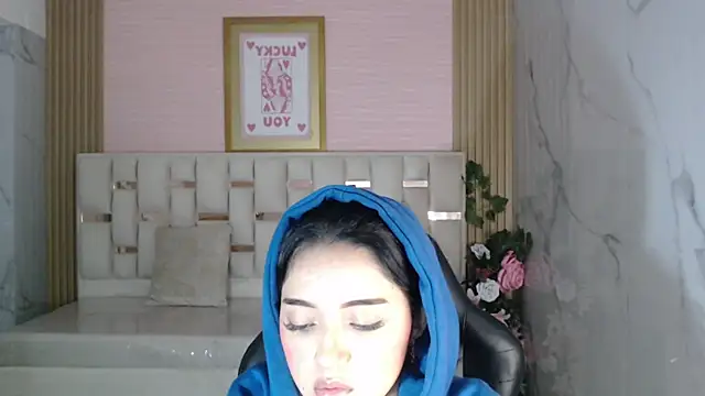 veronicaa s online show from April 2026 08:42:02 PM