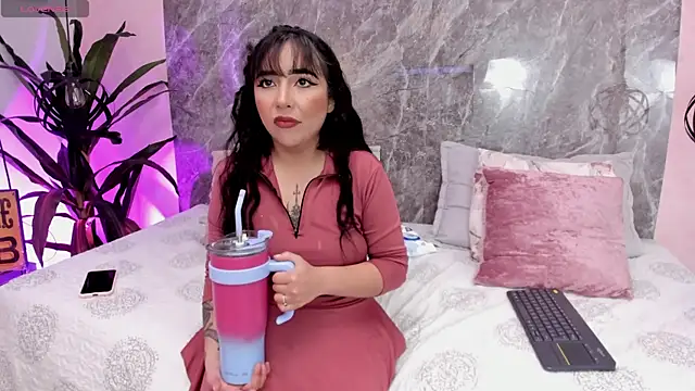 Megan Stein online show from March 2026 07:04:02 PM