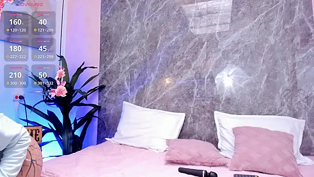 Megan Stein online show from April 2026 08:31:02 PM