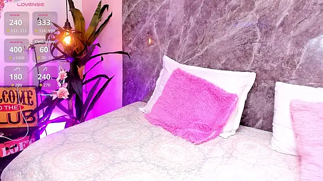 Megan Stein online show from April 2026 08:02:01 PM