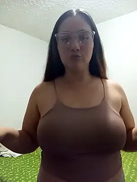 Brittany G online show from April 2026 05:47:02 AM