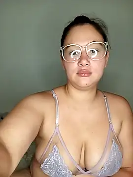 Brittany G online show from April 2026 06:53:02 AM