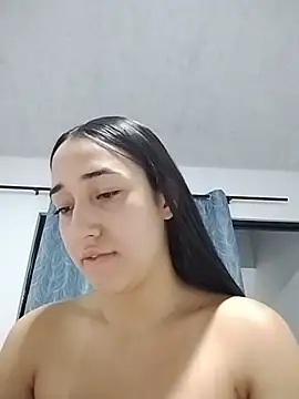 Snapshot of isabellaHill2 chatting on May 2026 05:15:02 AM isabellaHill2 online show from May 2026 05:15:02 AM