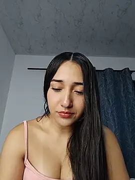 Snapshot of isabellaHill2 chatting on May 2026 05:23:01 AM isabellaHill2 online show from May 2026 05:23:01 AM
