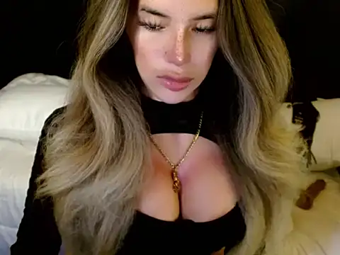 Snapshot of sizzling_cassie1 chatting on July 2026 01:39:01 AM sizzling cassie1 online show from July 2026 01:39:01 AM