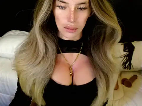 Snapshot of sizzling_cassie1 chatting on July 2026 03:23:01 AM sizzling cassie1 online show from July 2026 03:23:01 AM
