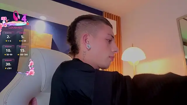 Luca Prince  online show from April 2026 04:02:02 AM