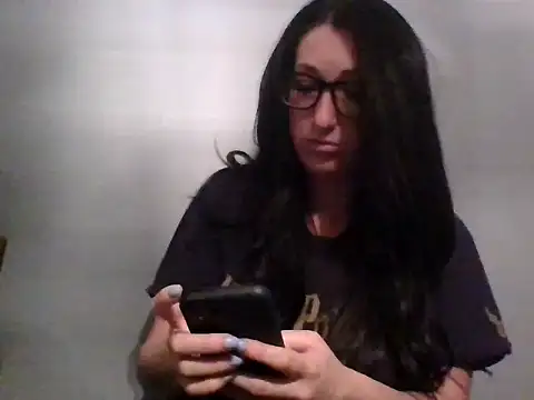 TheVictoriaWolf online show from April 2026 10:39:01 AM